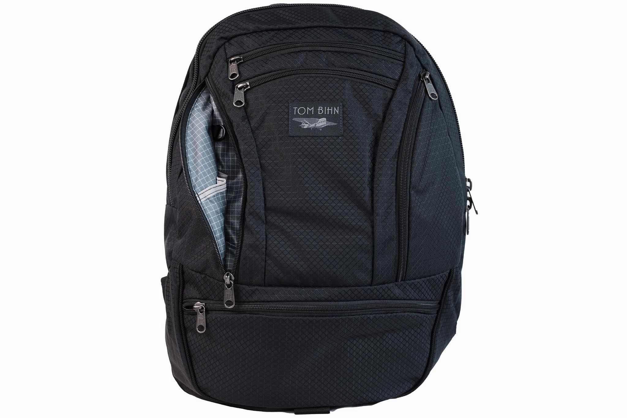 Synapse 25 Timeless Utility Stylish Function