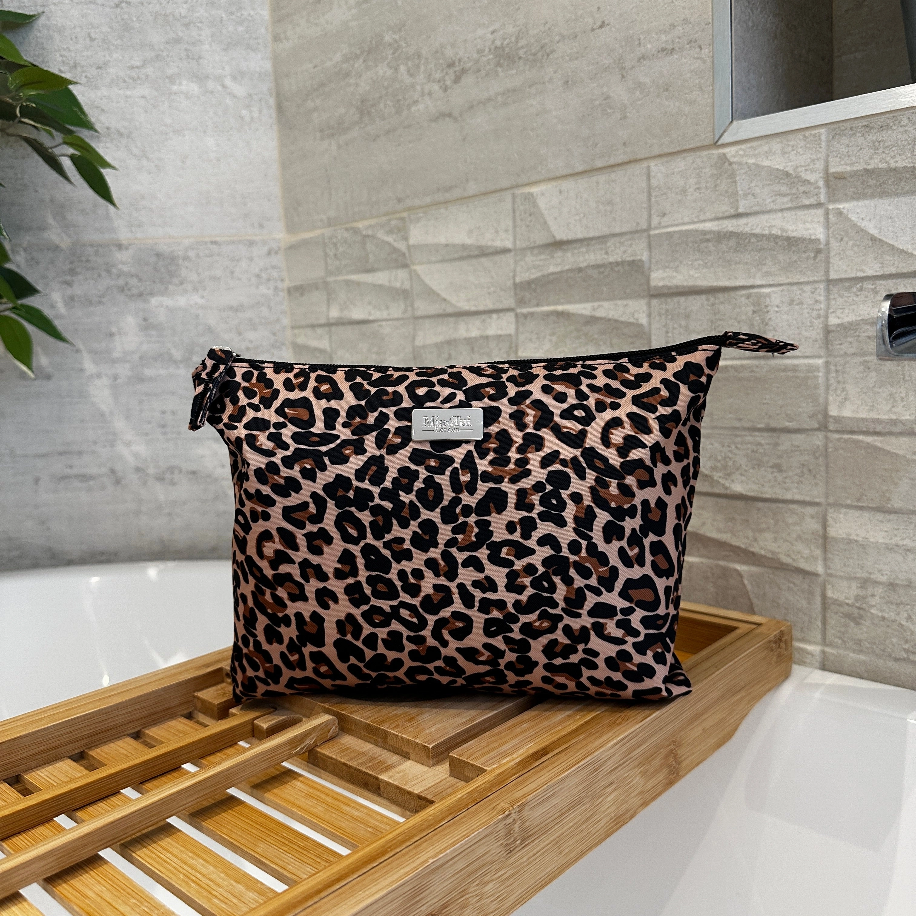 Lightweight Shape Beau