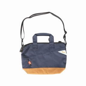 Compact Hand Carry Bag Durable City Bag BOITE BY JOUET SHOULDER BAG_NAVY