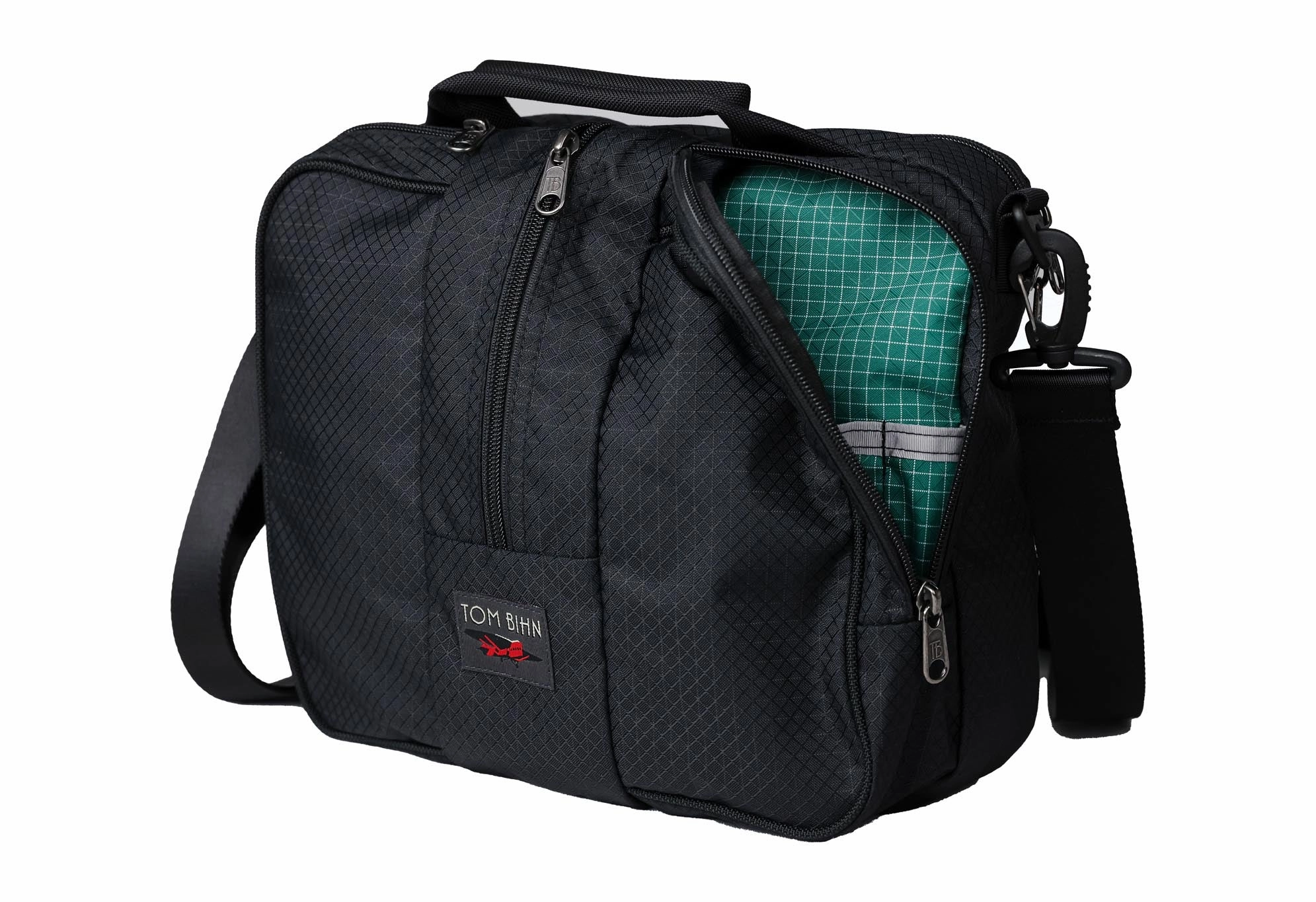 Reinforced Corners Convenient Carry Handle Co-Pilot