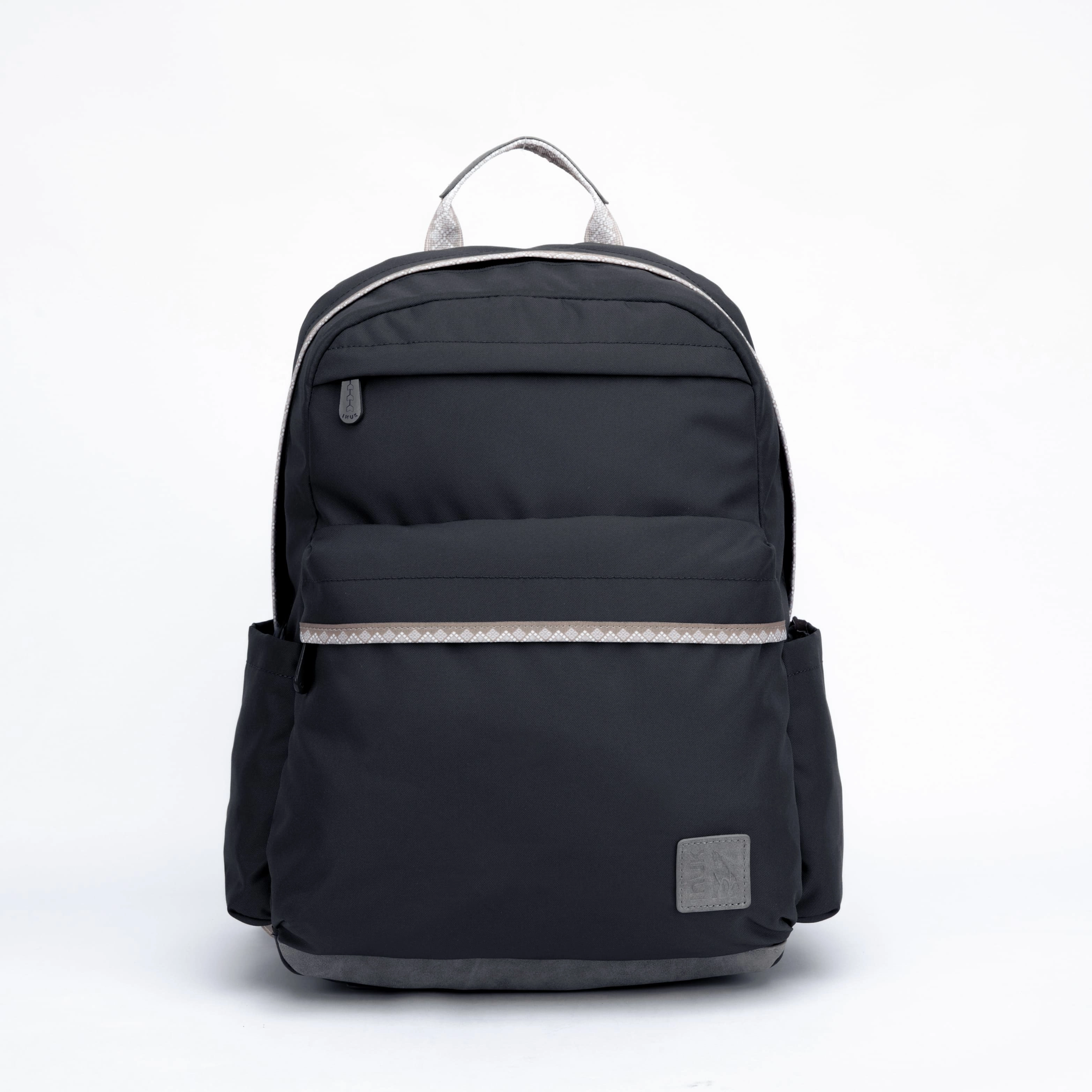 Weekend Escape Everyday Essential Romeo Primary Plus Backpack - Recycled Materials (18L)