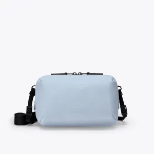 Practical Form Lightweight Everyday Style Ando Medium Bag