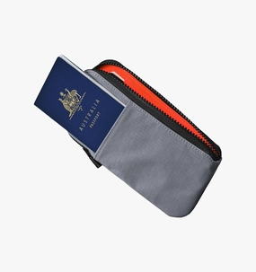 Alpaka Zip Travel Wallet Compact Lifestyle Practical Bag