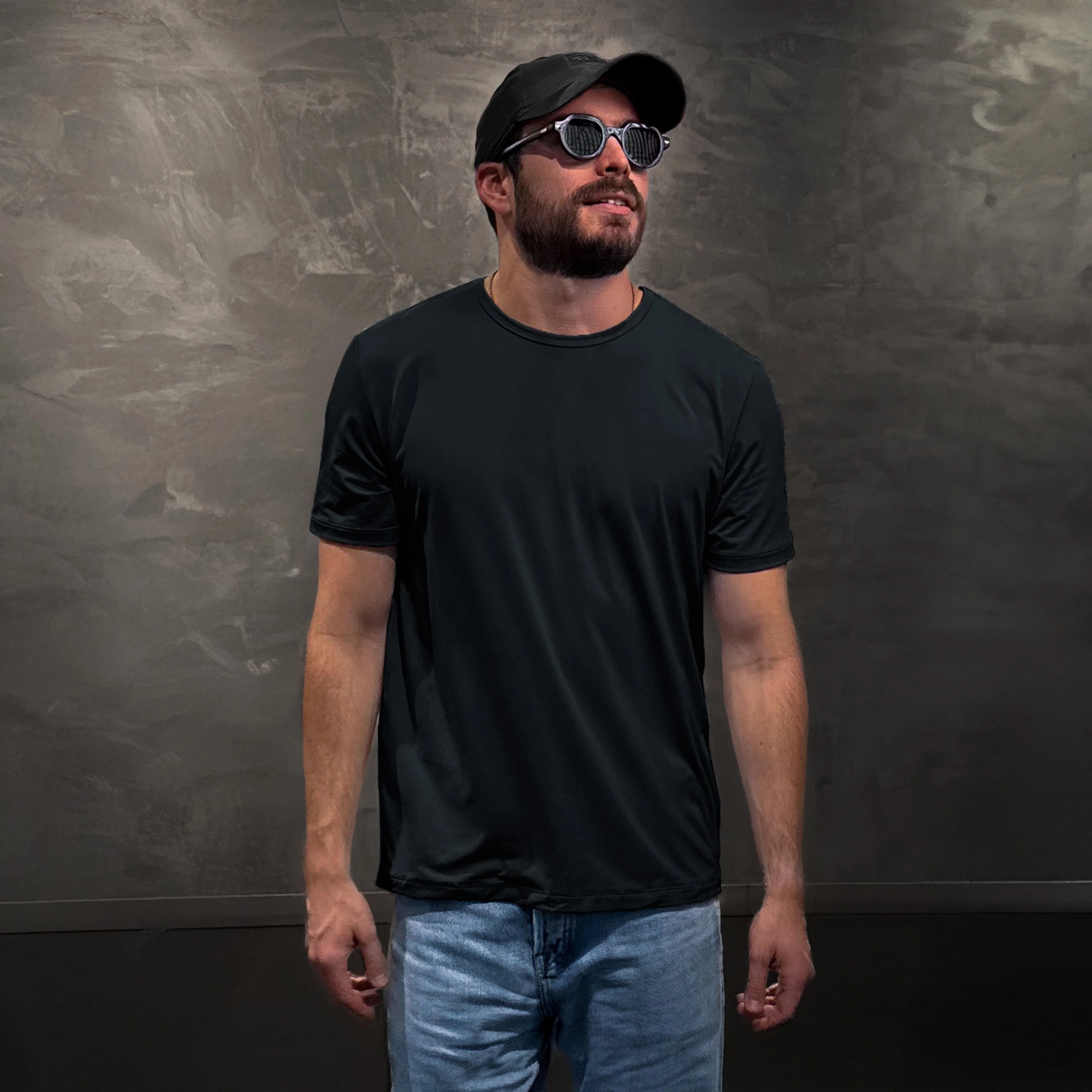 Travel T-Shirt Smart Utility Organizer Urban Lifestyle Utility Accessory