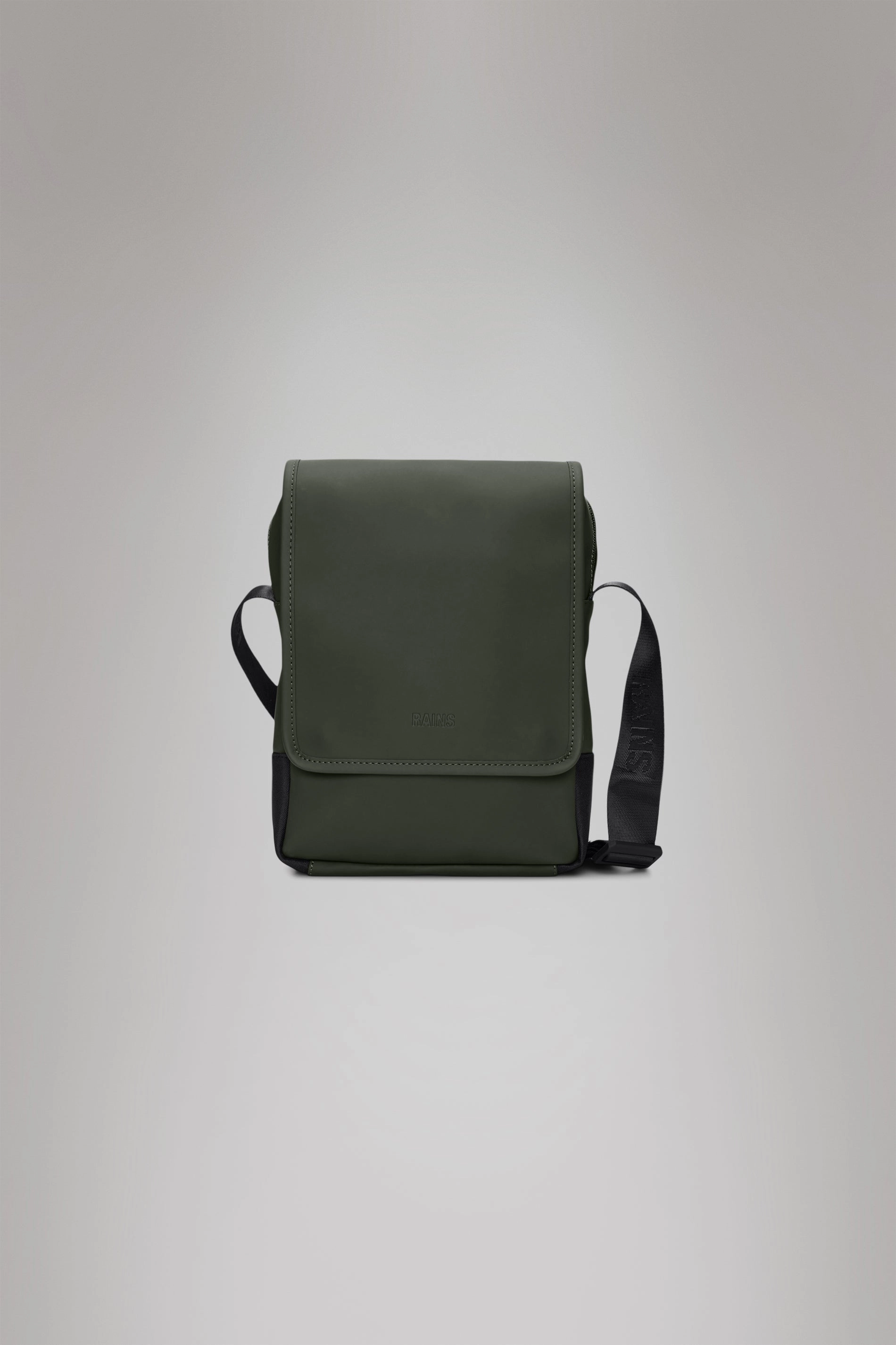 Minimal Look Street Functionality Trail Reporter Bag