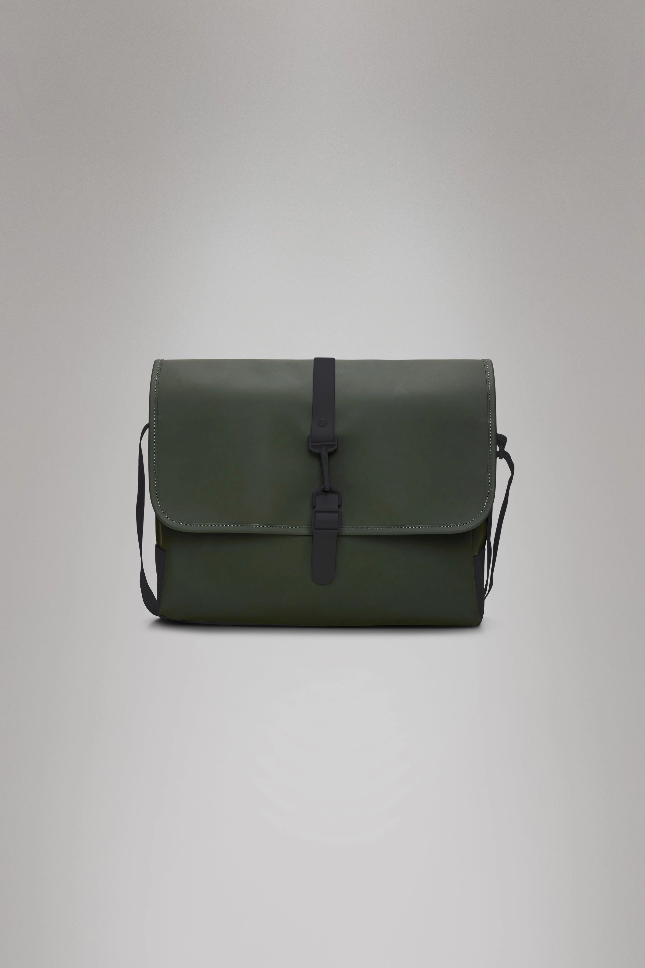 Minimal accessory Messenger Bag