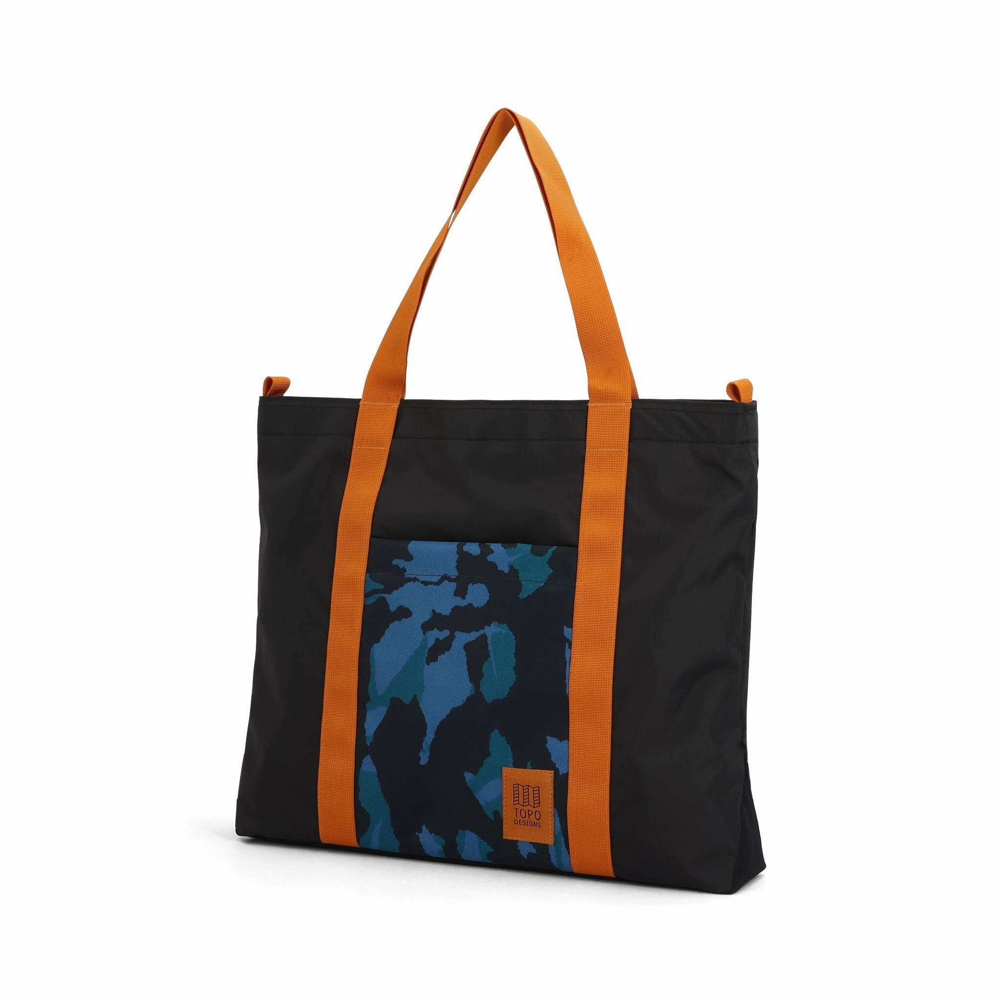 Practical features that help keep your items safe and secure Mountain Essential Tote