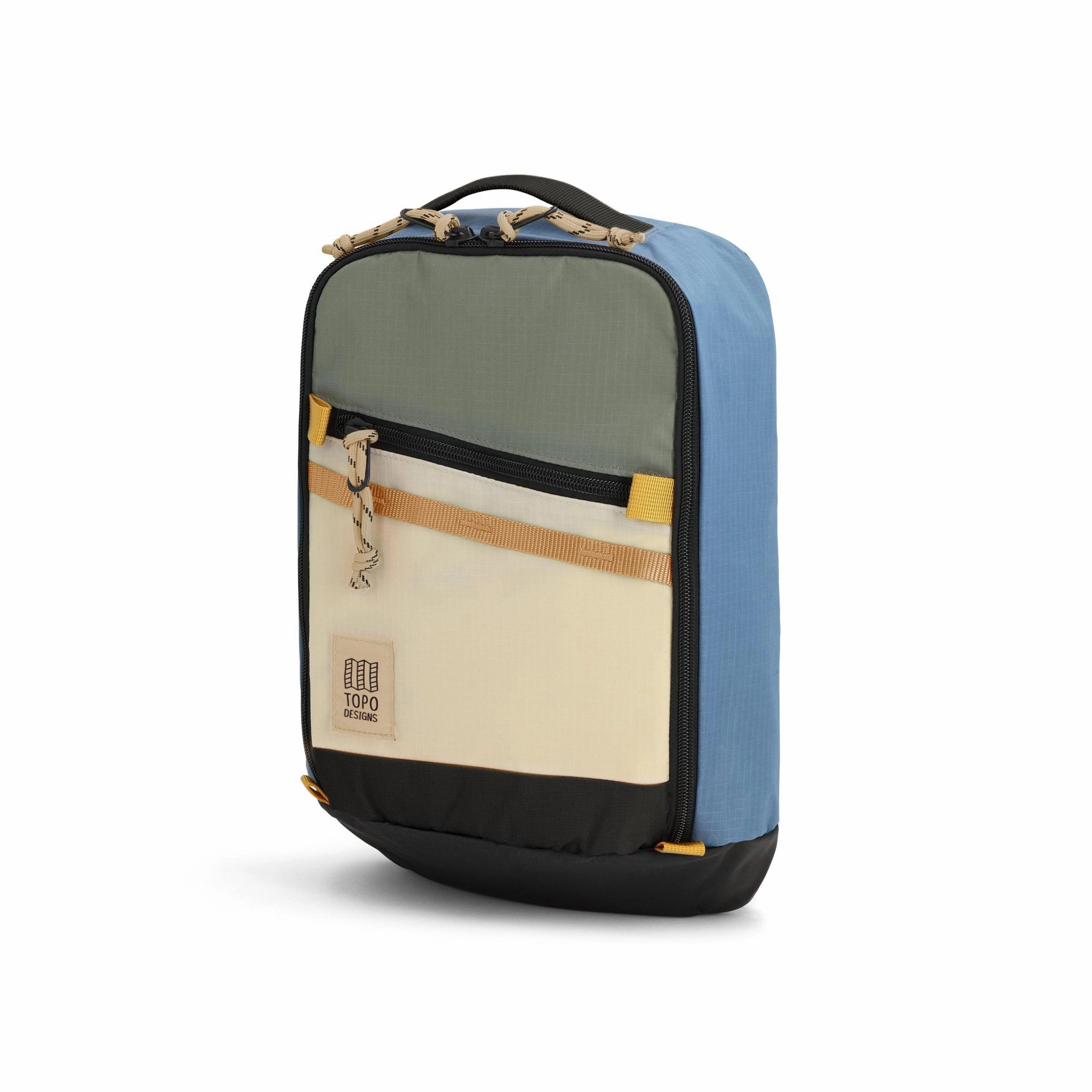 Mountain Sling Bag Smooth stitching ensures a polished and professional look