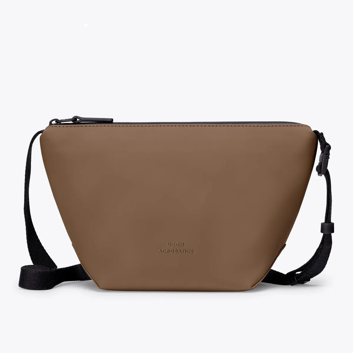 Nola Bag Modern Outfit