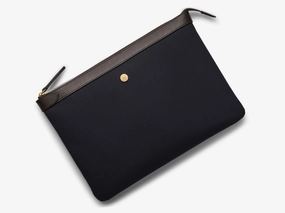 Outdoor companion M/S Pouch ?C Navy/Dark Brown