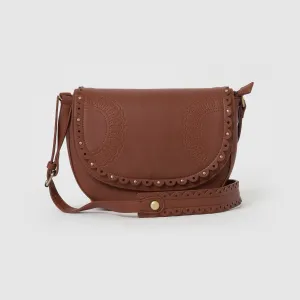 Ergonomic Shape Made with high-quality materials that stand up to daily use Unity Crossbody - Brown