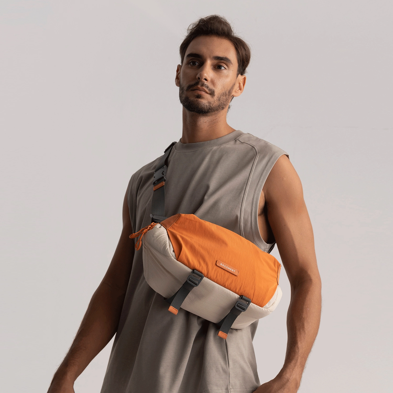 Sleek Form Soar 6L Camera Sling Sleek Texture