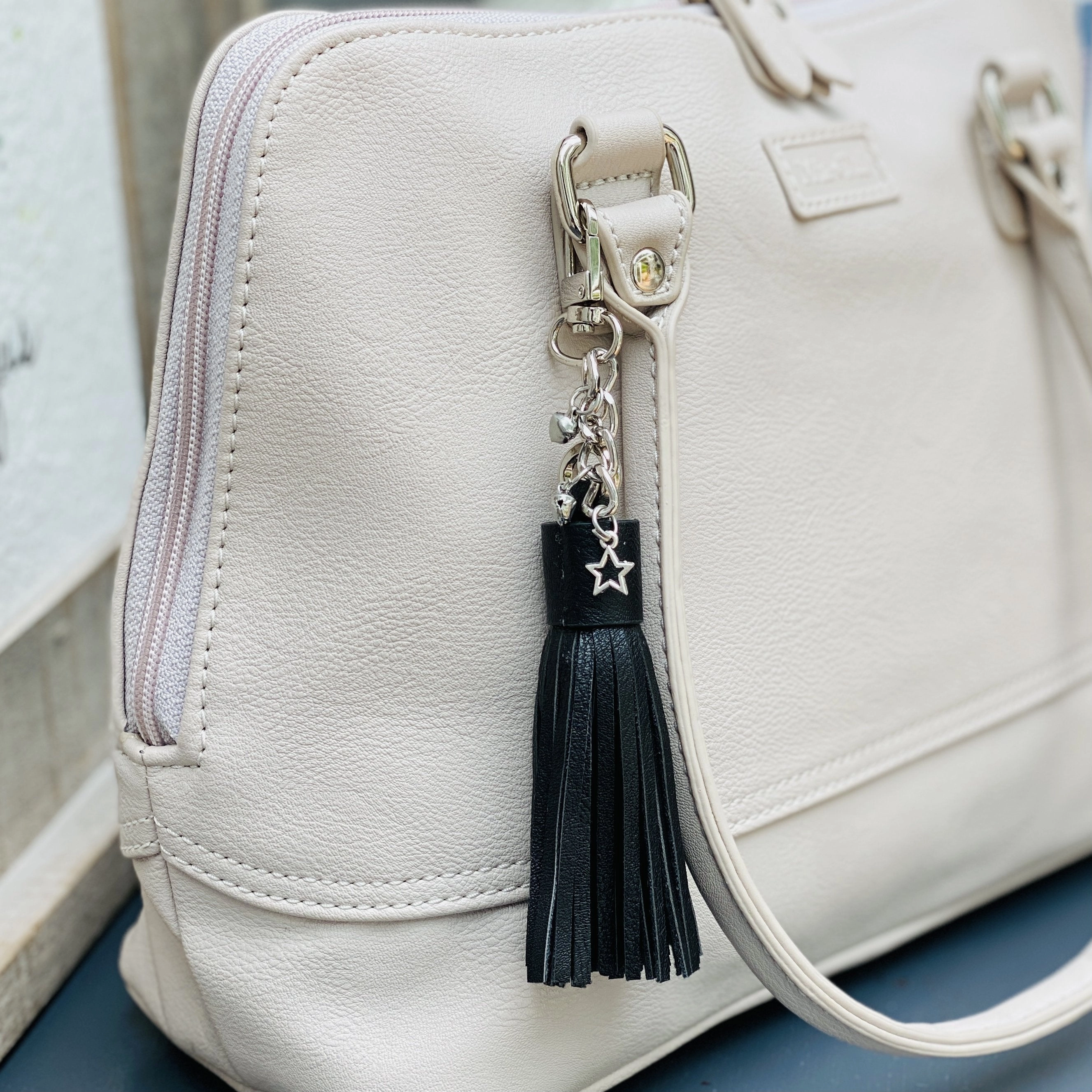 Daily Routine Use Portable Style Handbag Tassels