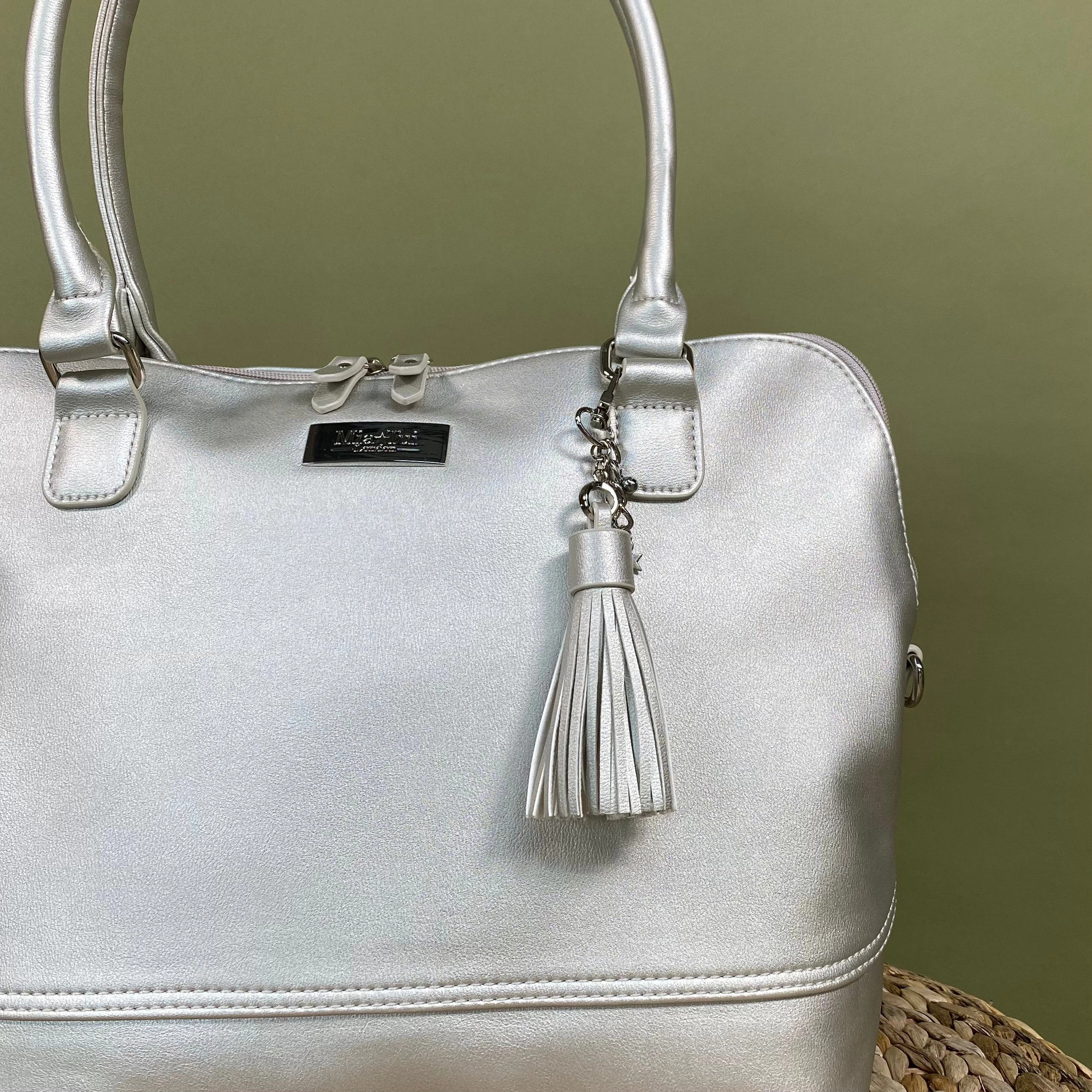 Comfort Wear Stylish Travel Handbag Tassels