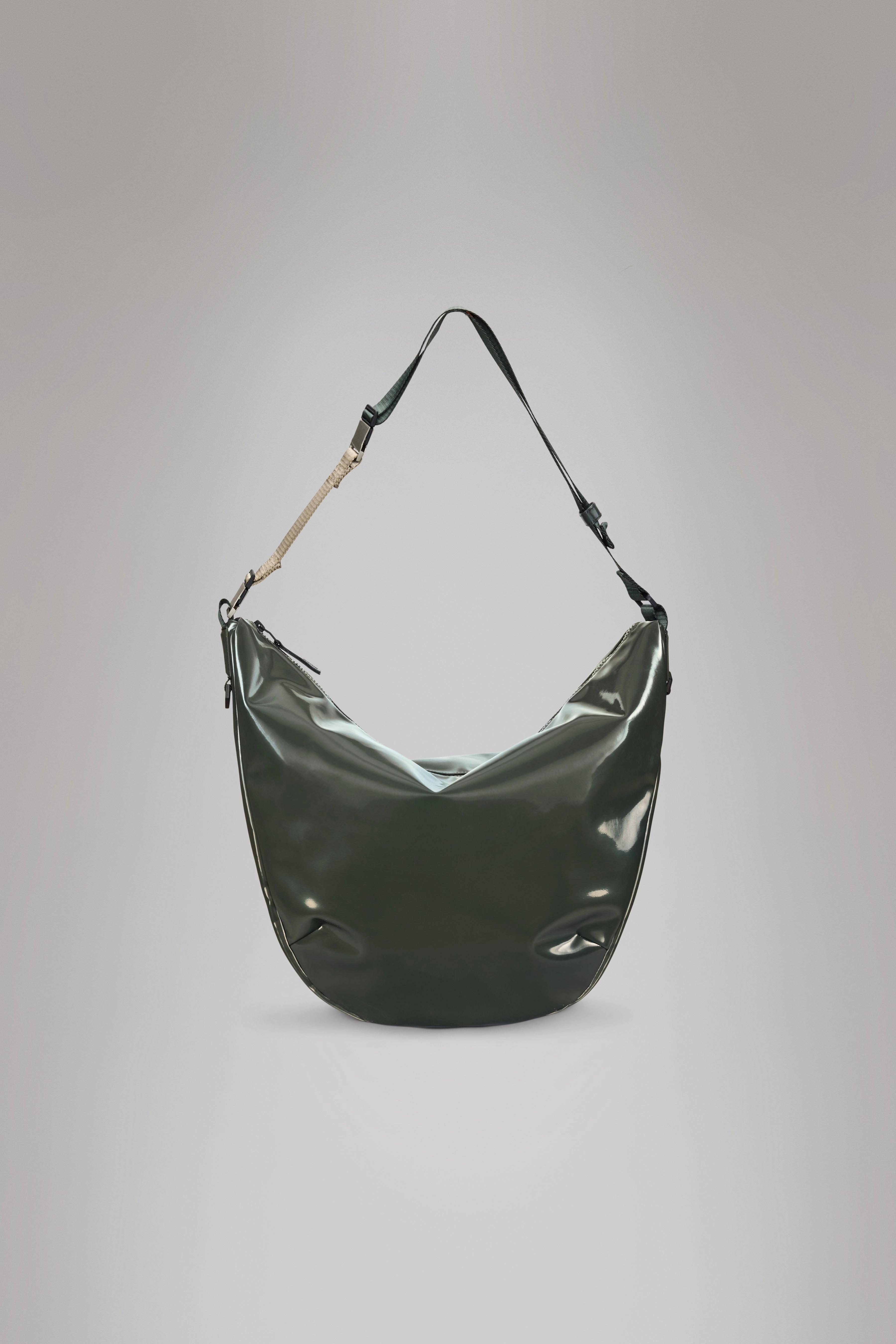Valera Shoulder Bag Large Perfectly sized for carrying the essentials without excess weight