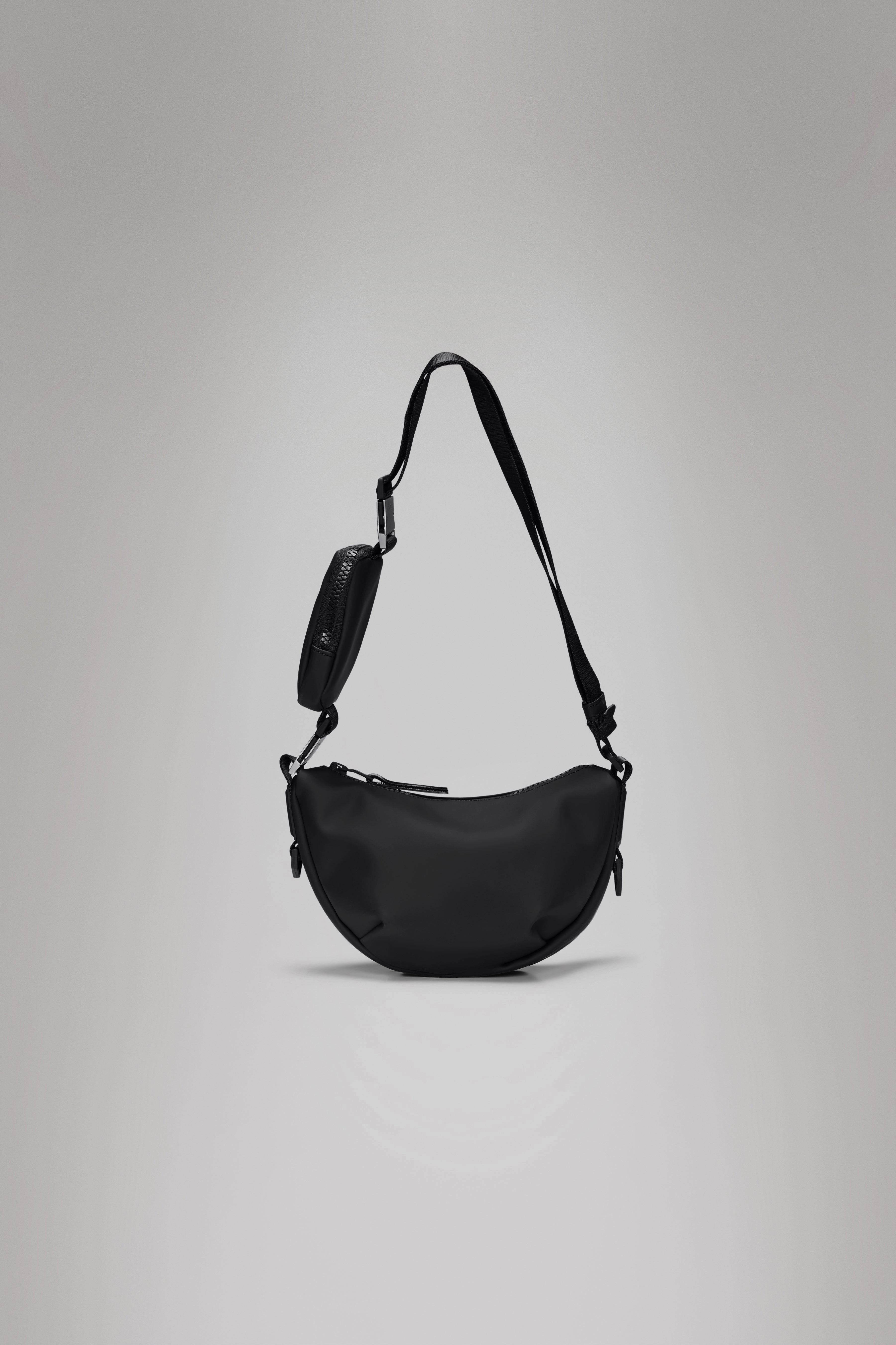 Timeless design with simple elegance that suits all tastes Valera Shoulder Bag Mini