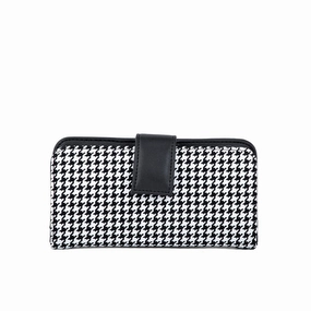 Black Casual Wallet P97587 Secure Closure