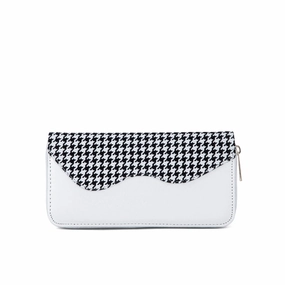 White Casual Wallet P97582 Outdoor Essentials