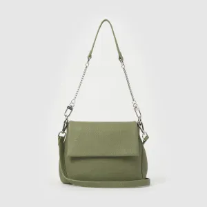 Tough and resilient materials to handle everyday wear and tear Provides easy access to all of your belongings with a comfortable fit Wish List Crossbody - Green